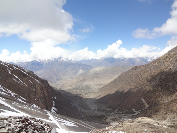 Looking down from the pass toward the descent to Muktinath...